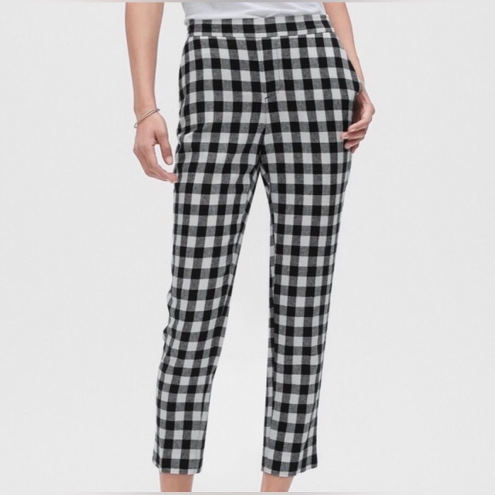 Hayden Gingham Linen Pull-On
Soft Ankle Pant